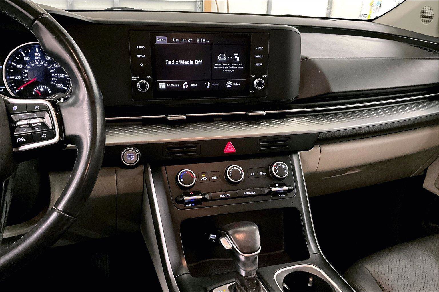 Used 2022 Kia Carnival LX image 8