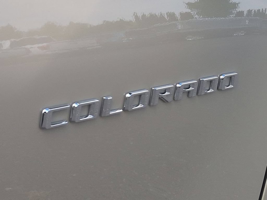 Used 2023 Chevrolet Colorado Trail Boss w/ Technology Package AWD/4WD image 27