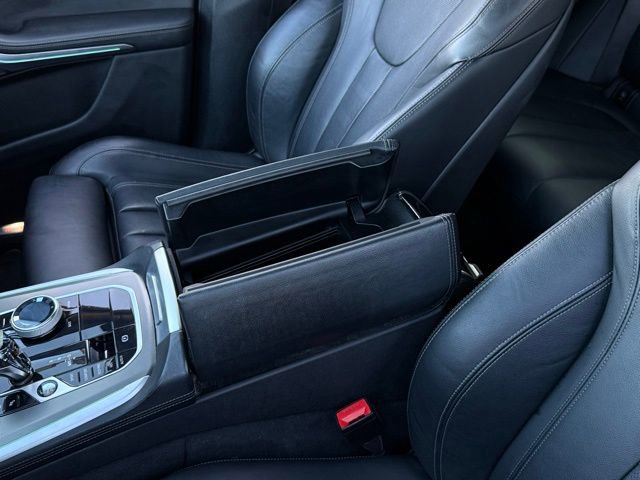 Used 2022 BMW X5 xDrive40i AWD/4WD image 30