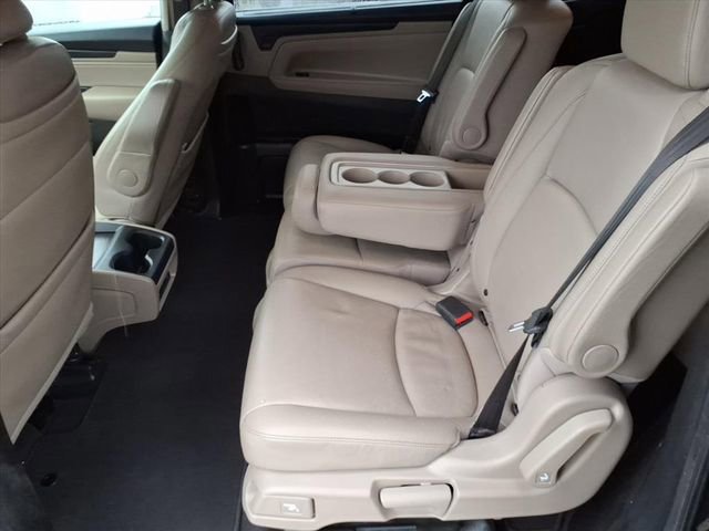 Used 2018 Honda Odyssey Touring image 17
