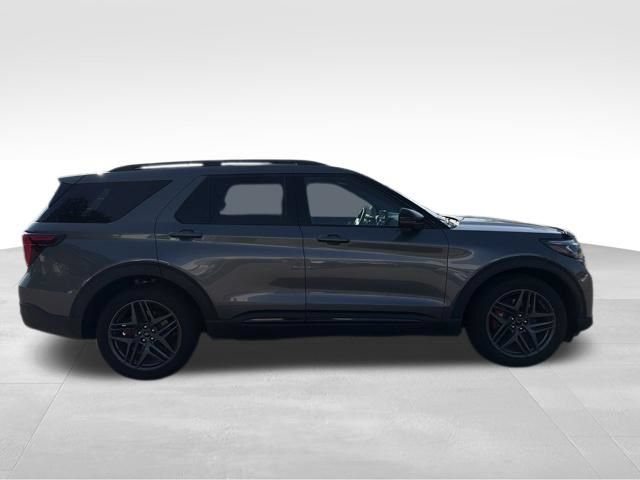Certified 2025 Ford Explorer ST w/ Sun And Sound Package AWD/4WD image 9