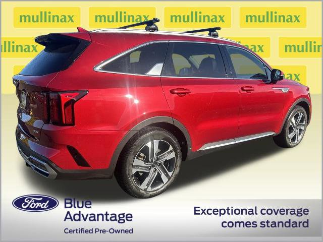 Used 2023 Kia Sorento EX image 3