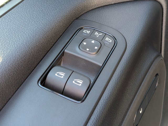 Used 2024 Mercedes-Benz Sprinter 2500 image 16