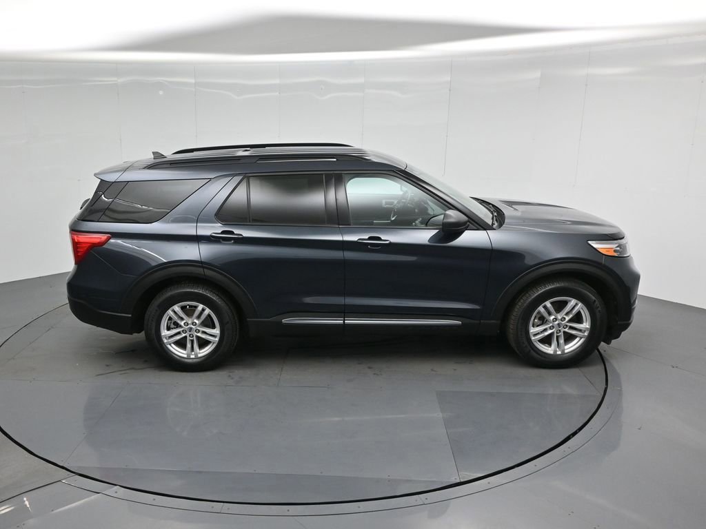 Certified 2022 Ford Explorer XLT image 9