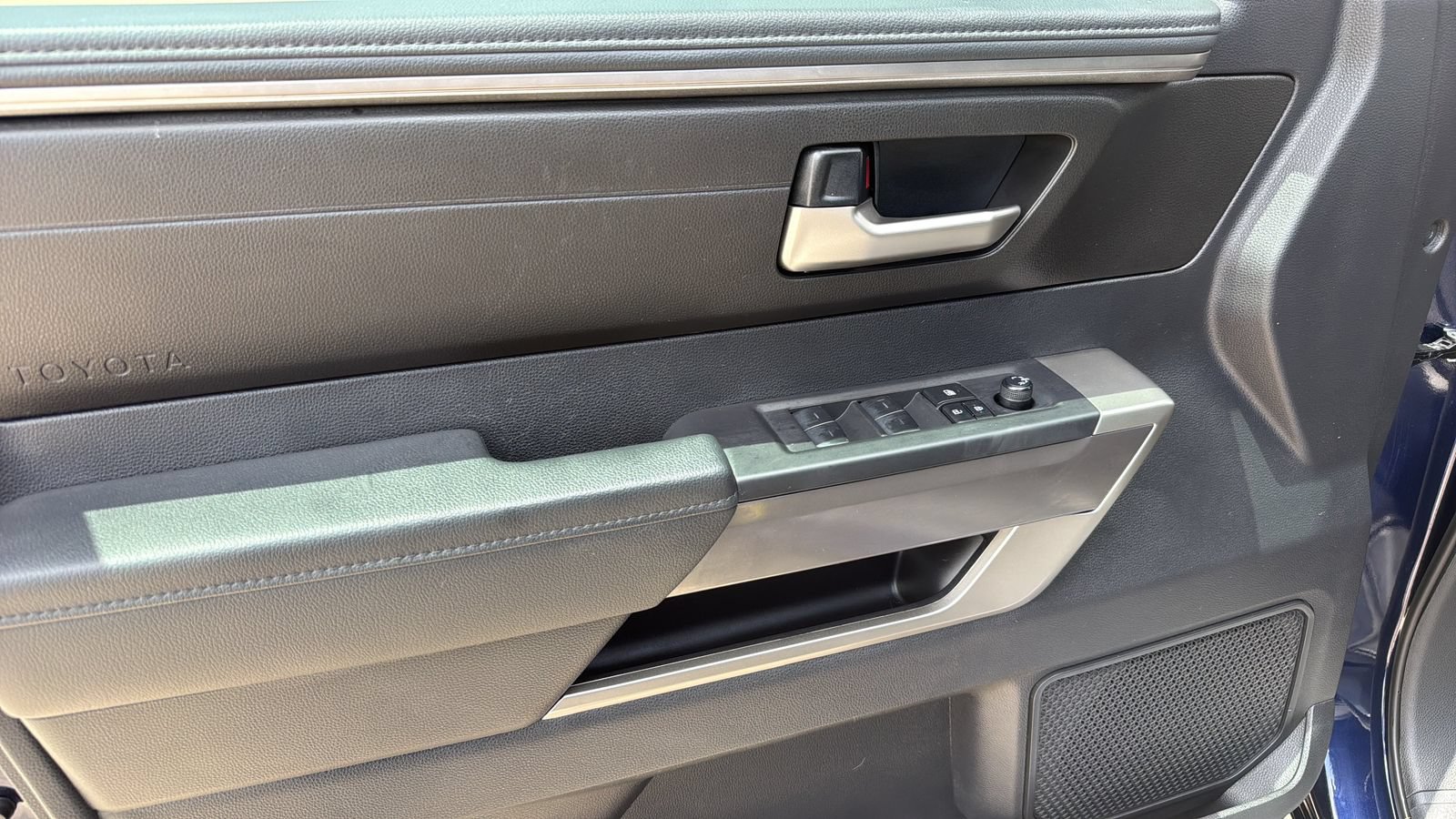 Used 2022 Toyota Tundra SR5 RWD image 11