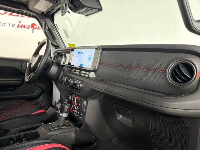Used 2024 Jeep Wrangler Unlimited Rubicon AWD/4WD image 17