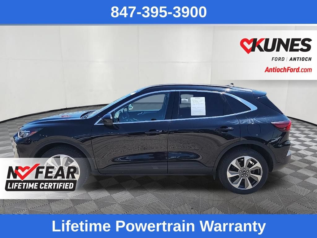 Certified 2025 Ford Escape Platinum AWD/4WD image 3