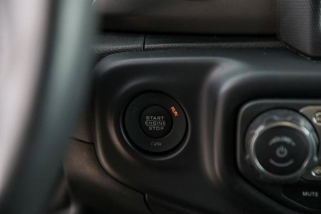 Used 2022 Jeep Wrangler Sport image 33