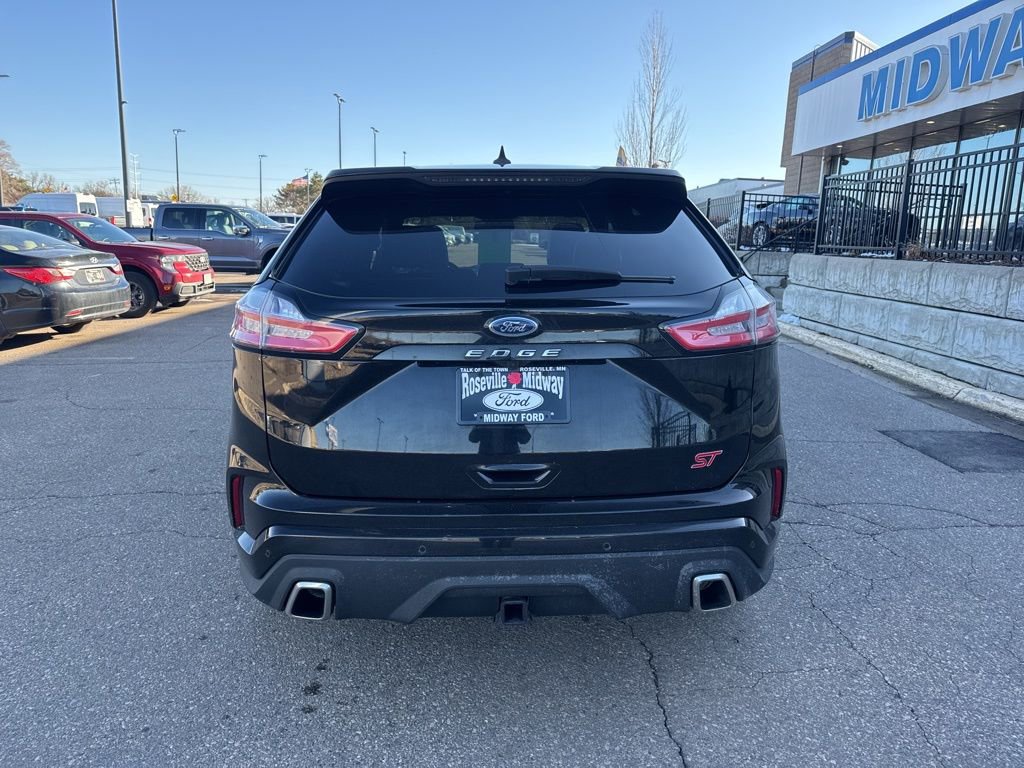 Certified 2023 Ford Edge ST w/ Equipment Group 401A image 6