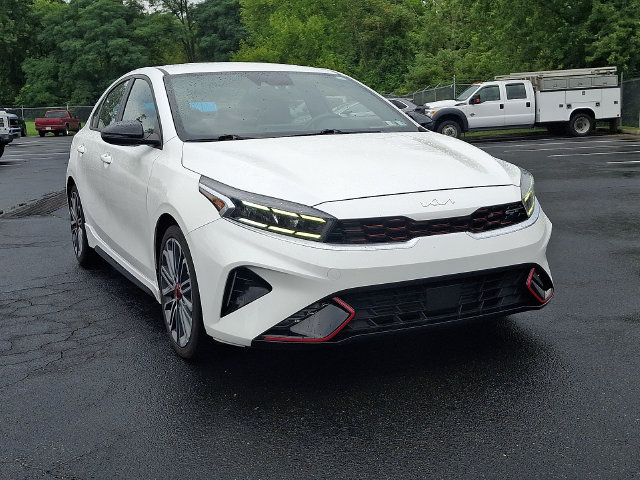 Used 2023 Kia Forte GT FWD image 2