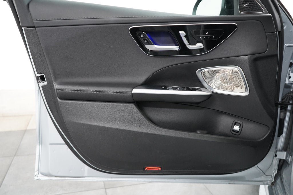 Used 2023 Mercedes-Benz C 300 4MATIC Sedan image 29