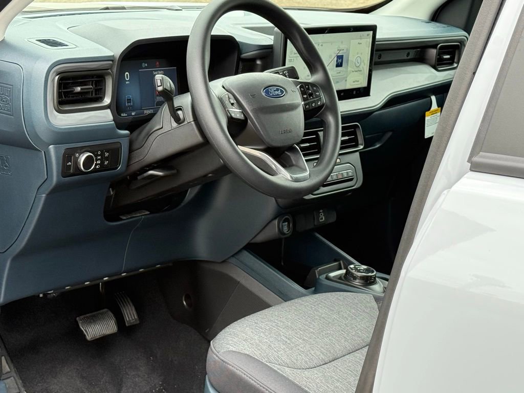 Certified 2025 Ford Maverick XLT w/ Black Appearance Package image 8