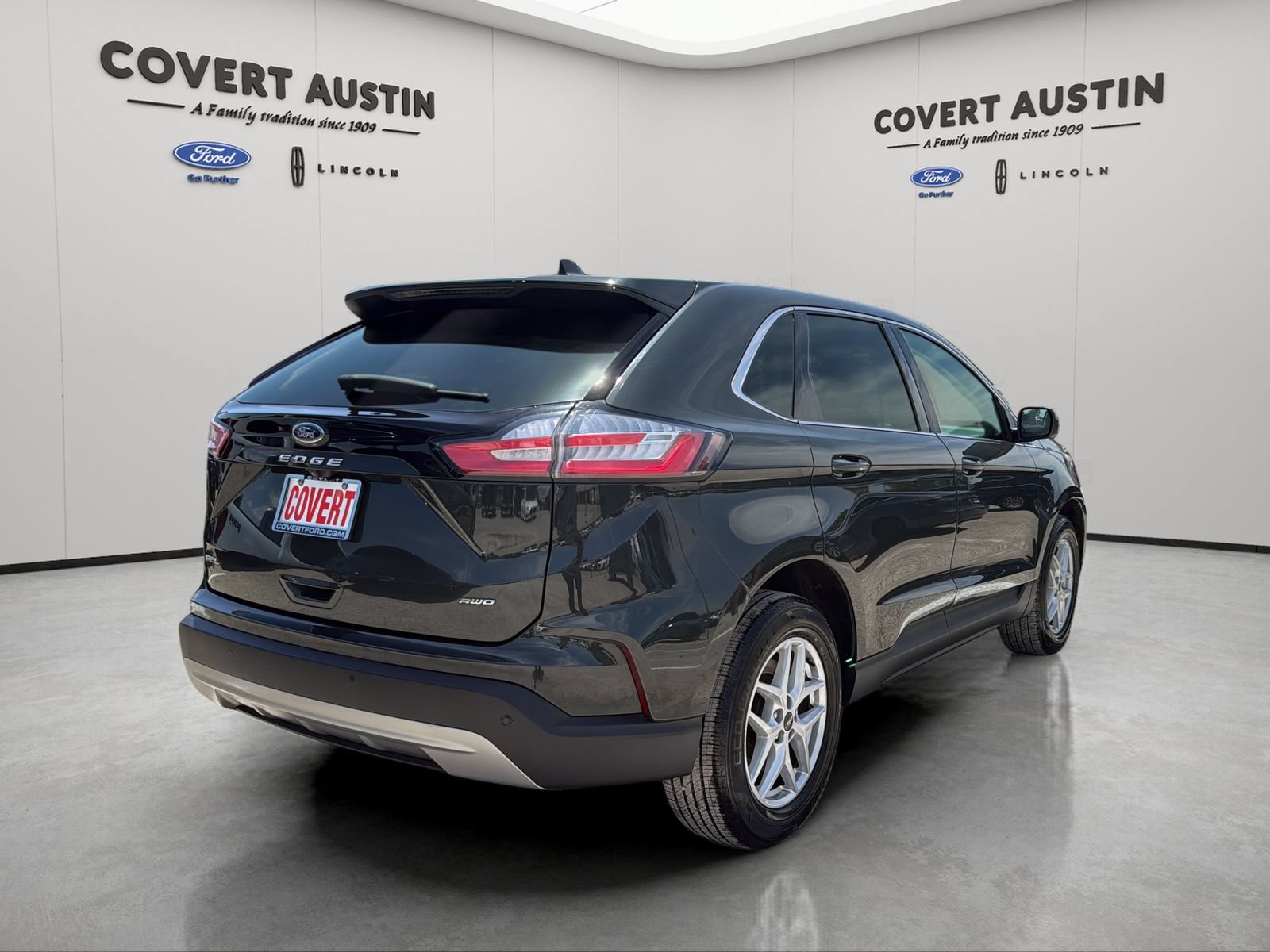 Certified 2023 Ford Edge SEL AWD/4WD image 5