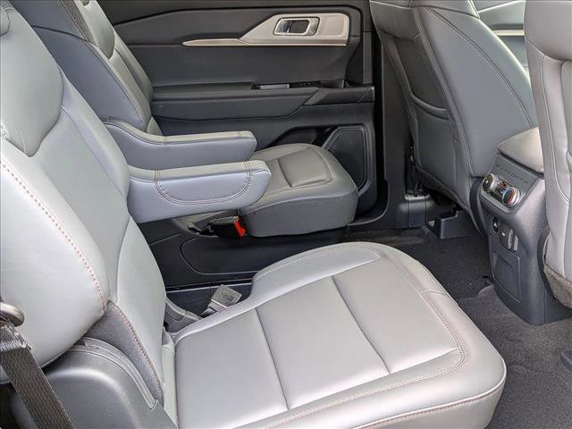 Certified 2026 Ford Explorer Active w/ Active Comfort Package RWD image 20