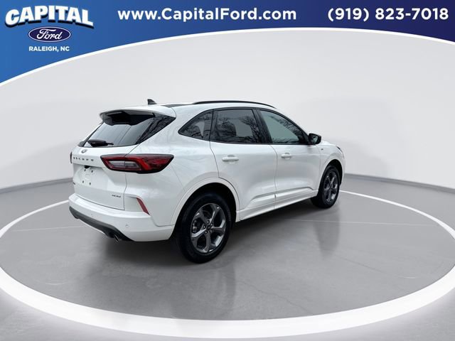 Certified 2024 Ford Escape ST-Line w/ Tech Pack #1 image 6
