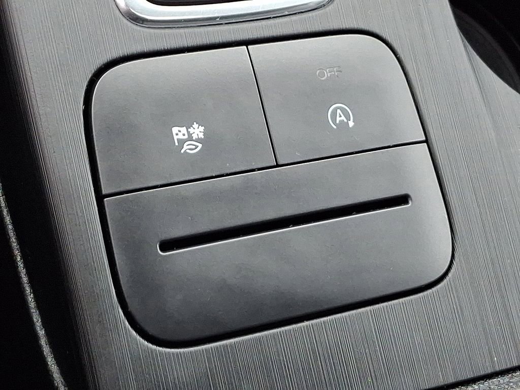 Certified 2020 Ford Escape SEL image 26