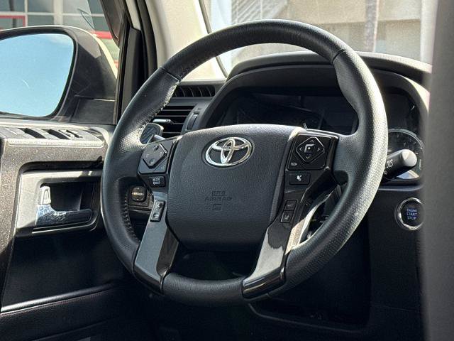 Used 2022 Toyota 4Runner TRD Off-Road Premium AWD/4WD image 20