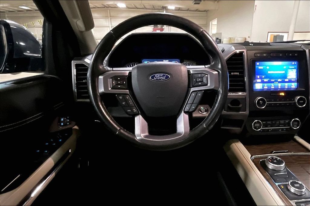 Certified 2020 Ford Expedition Platinum AWD/4WD image 5