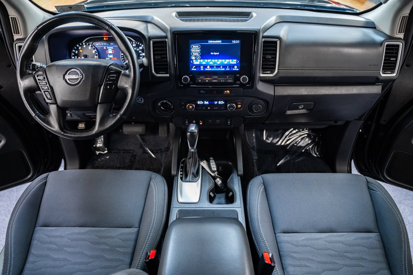Used 2024 Nissan Frontier SV w/ Technology Package AWD/4WD image 19
