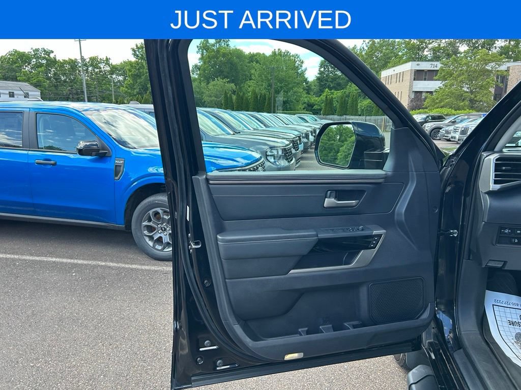 Used 2022 Toyota Tundra Limited w/ Power Package AWD/4WD image 13