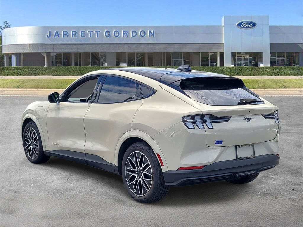 Certified 2025 Ford Mustang Mach-E Premium AWD/4WD image 3