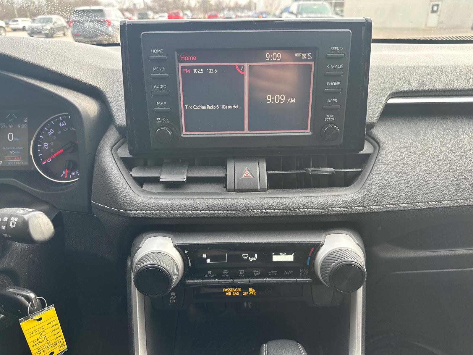 Used 2019 Toyota RAV4 LE image 16