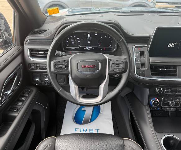 Used 2023 GMC Yukon XL SLT RWD image 14