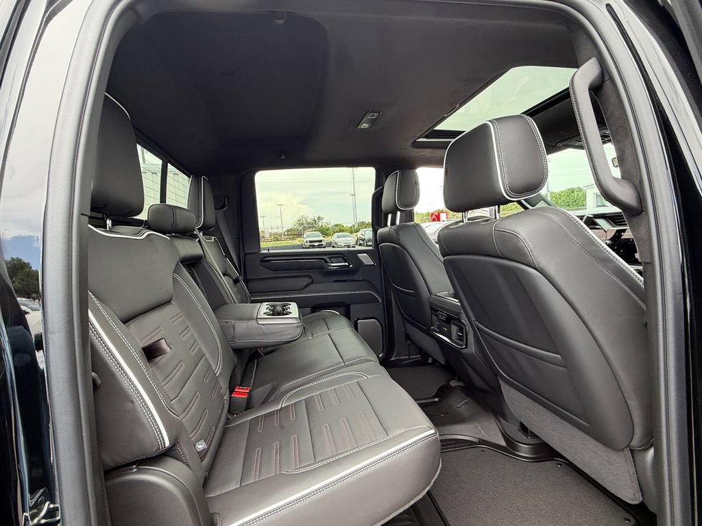 Used 2026 GMC Sierra 2500 AT4X AWD/4WD image 19