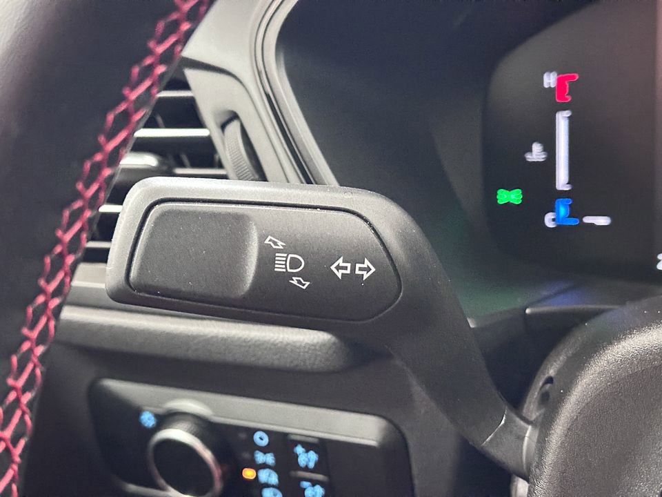 Certified 2025 Ford Escape ST-Line image 30