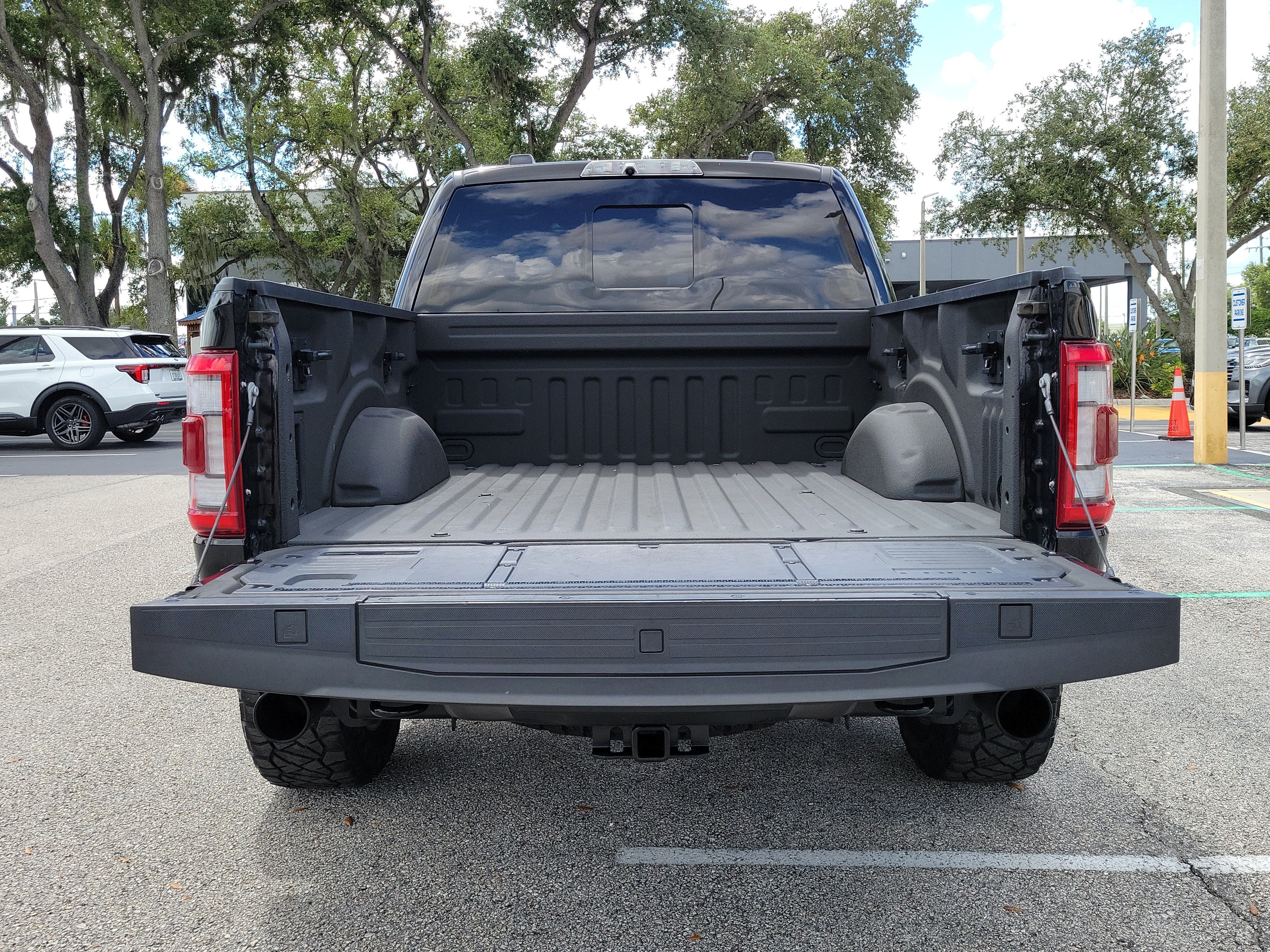 Certified 2023 Ford F150 Raptor AWD/4WD image 11