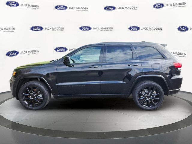 Used 2021 Jeep Grand Cherokee Laredo X AWD/4WD image 2