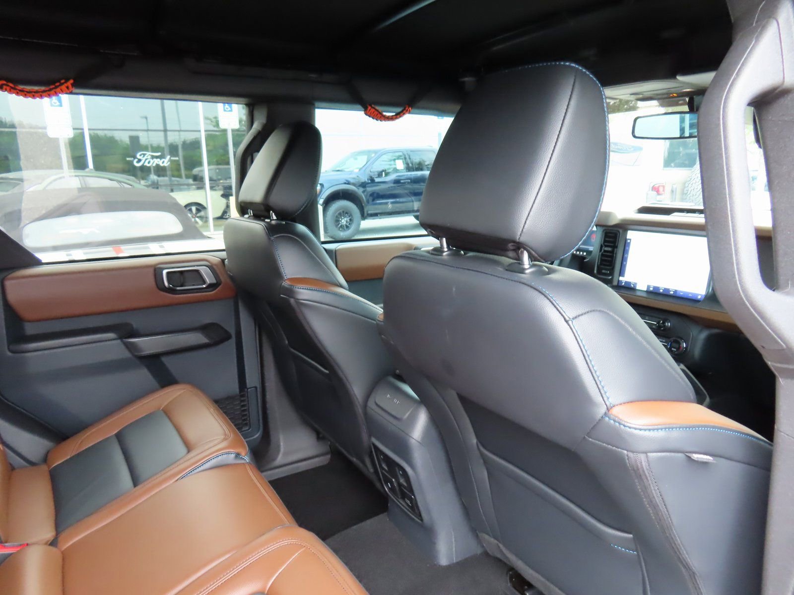 Certified 2024 Ford Bronco Outer Banks image 27