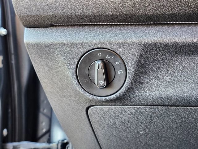 Used 2019 Volkswagen Jetta SEL image 24