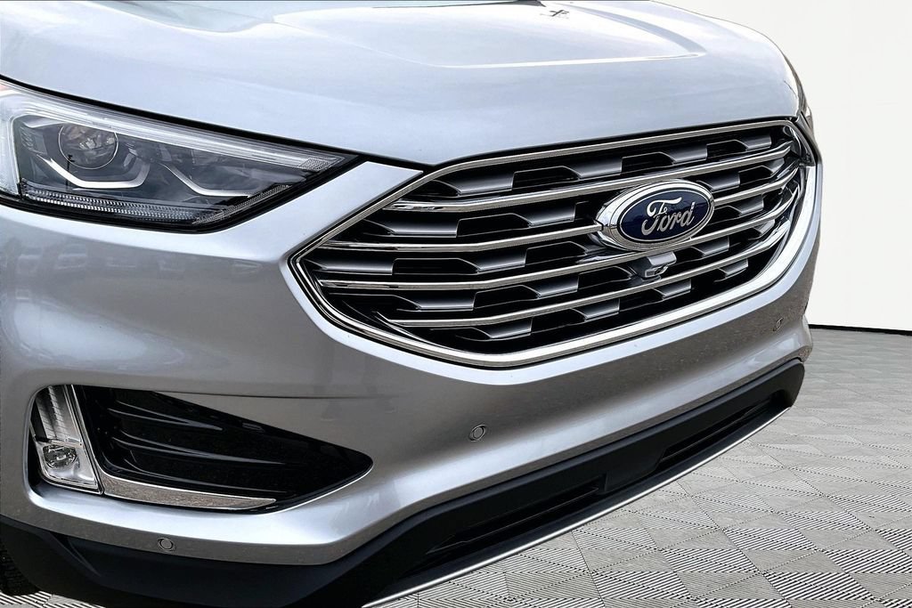 Certified 2024 Ford Edge Titanium w/ Equipment Group 301A AWD/4WD image 28