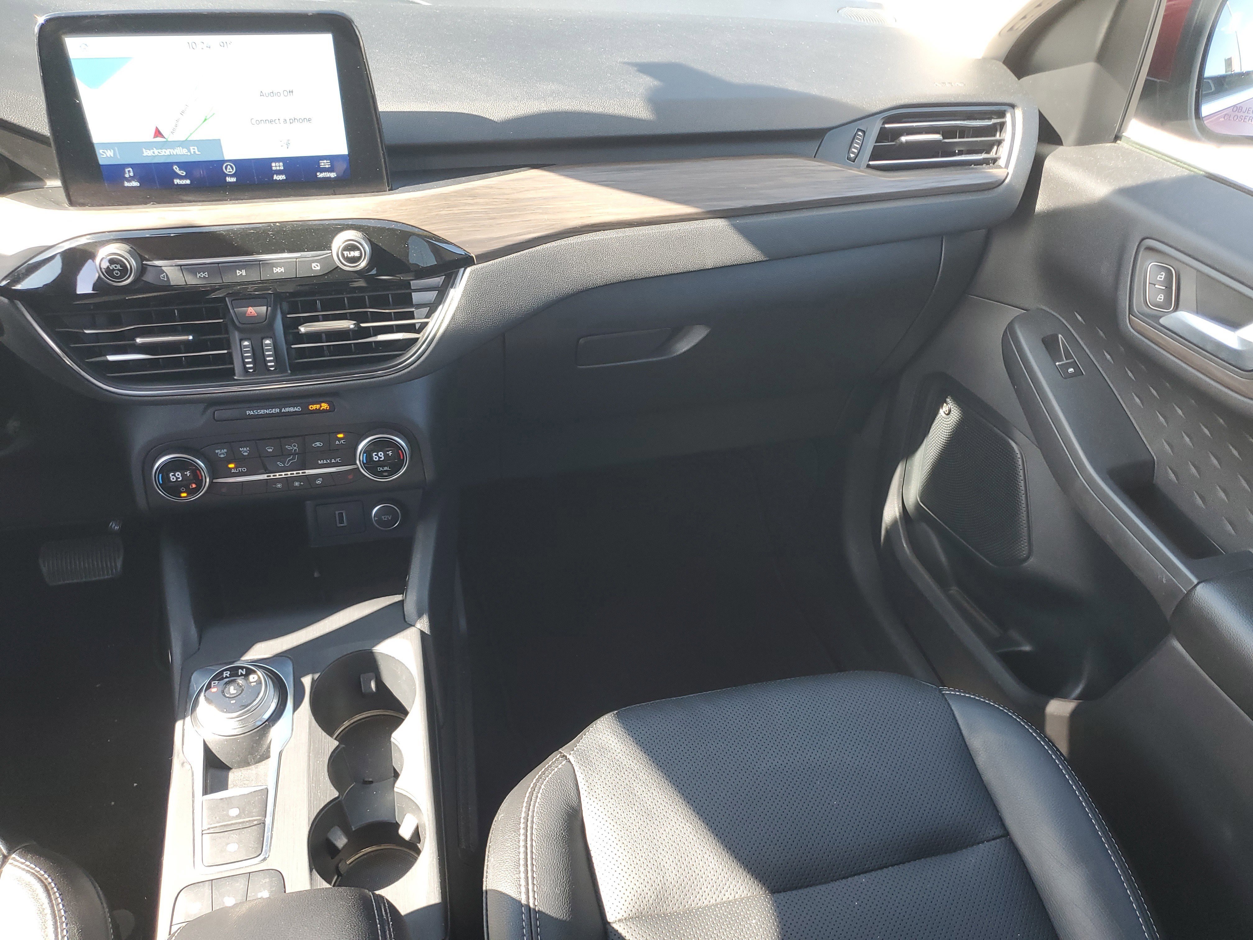 Certified 2020 Ford Escape Titanium image 12