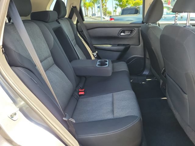 Used 2024 Nissan Rogue SV FWD image 18