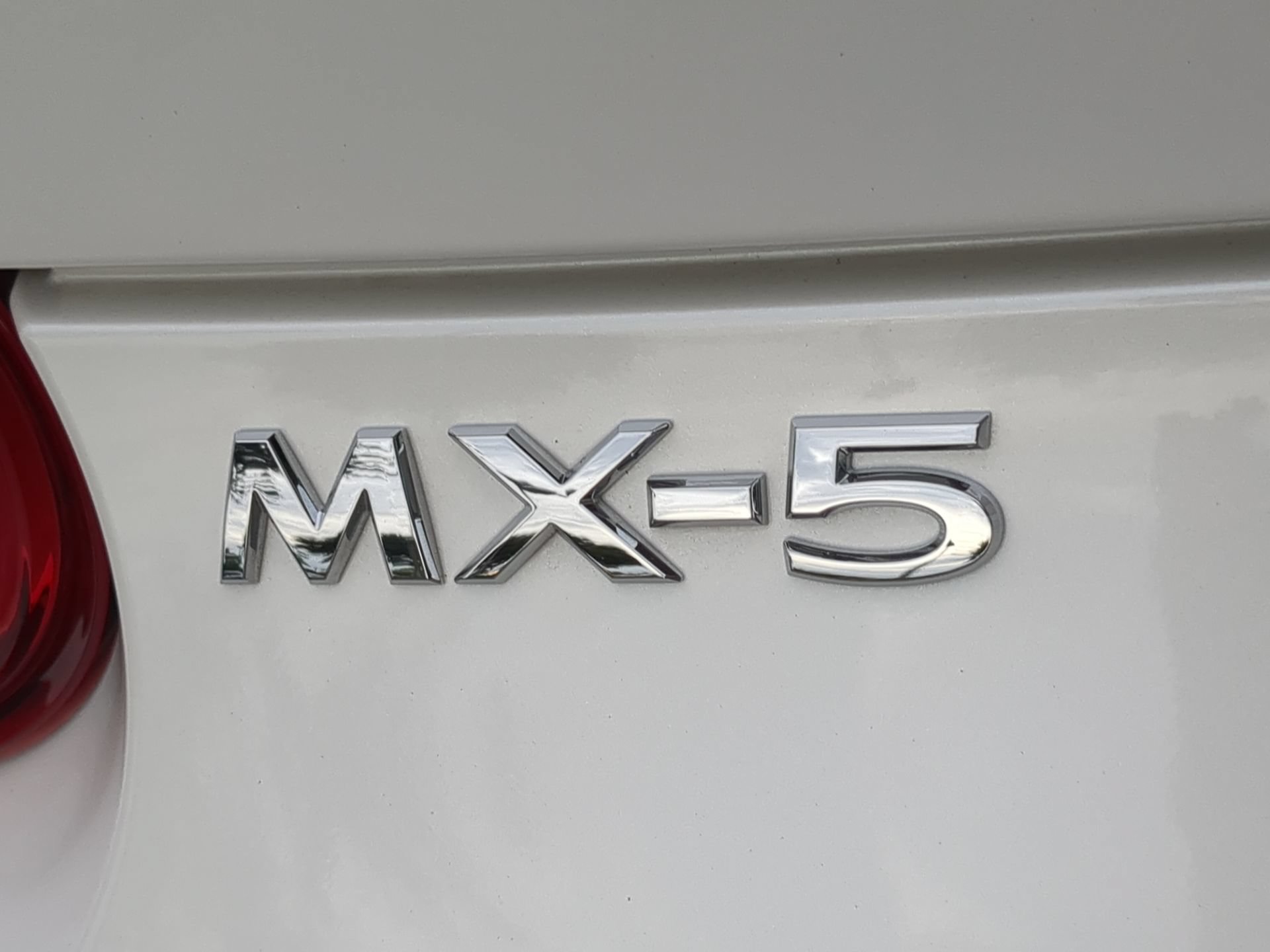Used 2024 MAZDA MX-5 Miata Club RWD image 47