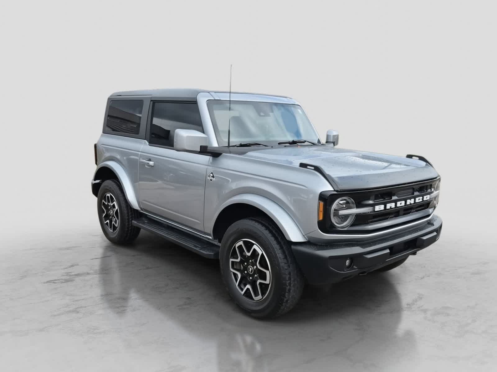 Certified 2023 Ford Bronco Outer Banks AWD/4WD image 2