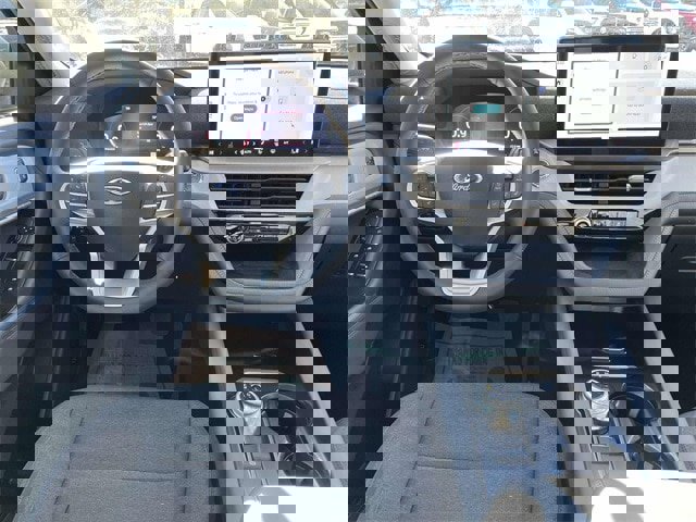 Certified 2025 Ford Explorer Active image 13