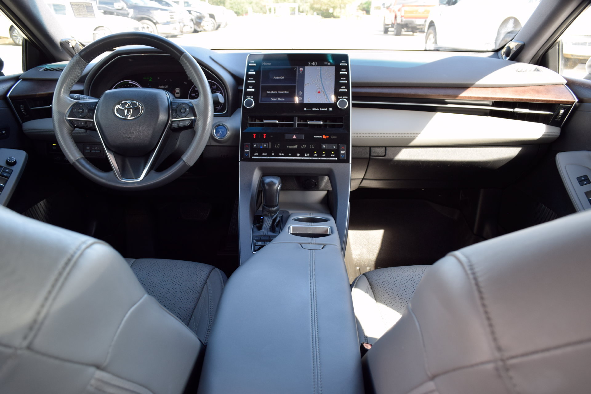 Used 2021 Toyota Avalon Limited w/ Advanced Safety Package FWD image 5