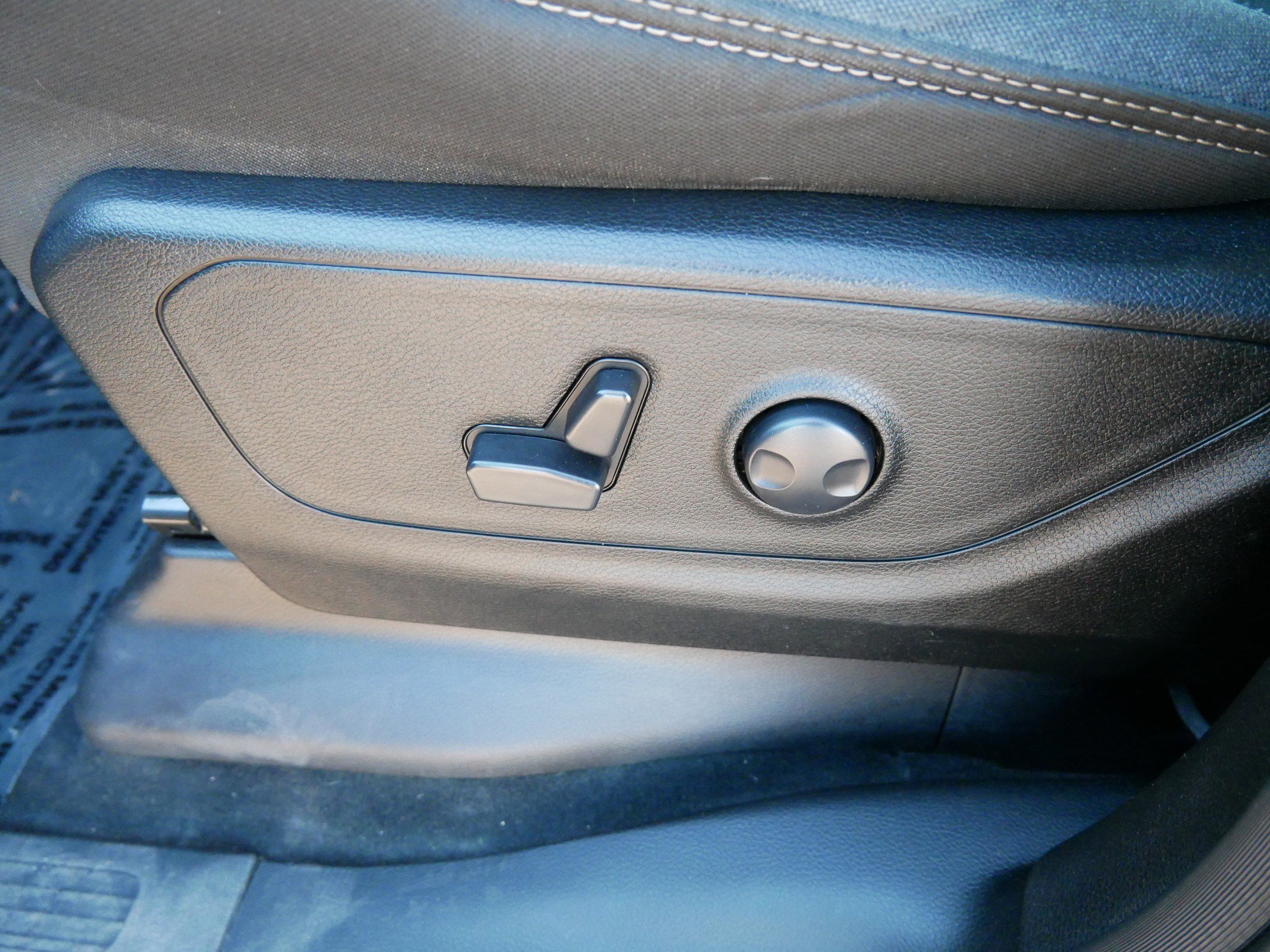 Used 2023 RAM 1500 Big Horn AWD/4WD image 19