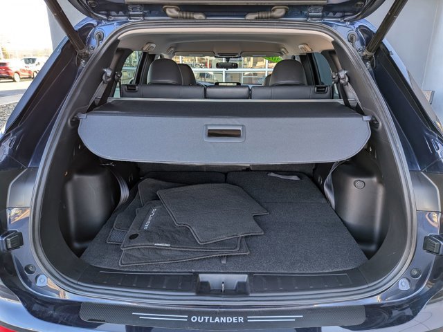 Used 2023 Mitsubishi Outlander SE image 33