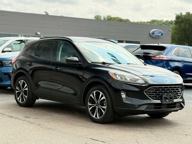 Certified 2022 Ford Escape SEL w/ SEL Stealth AWD Package image 30