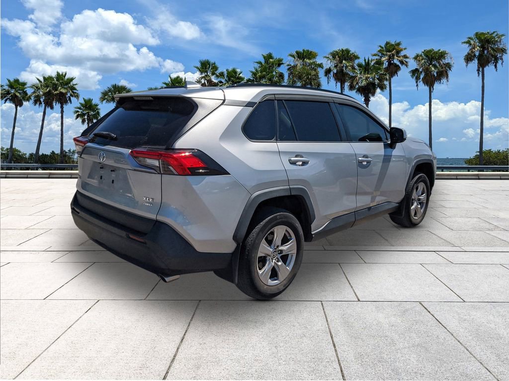 Used 2022 Toyota RAV4 XLE w/ Convenience Package image 7