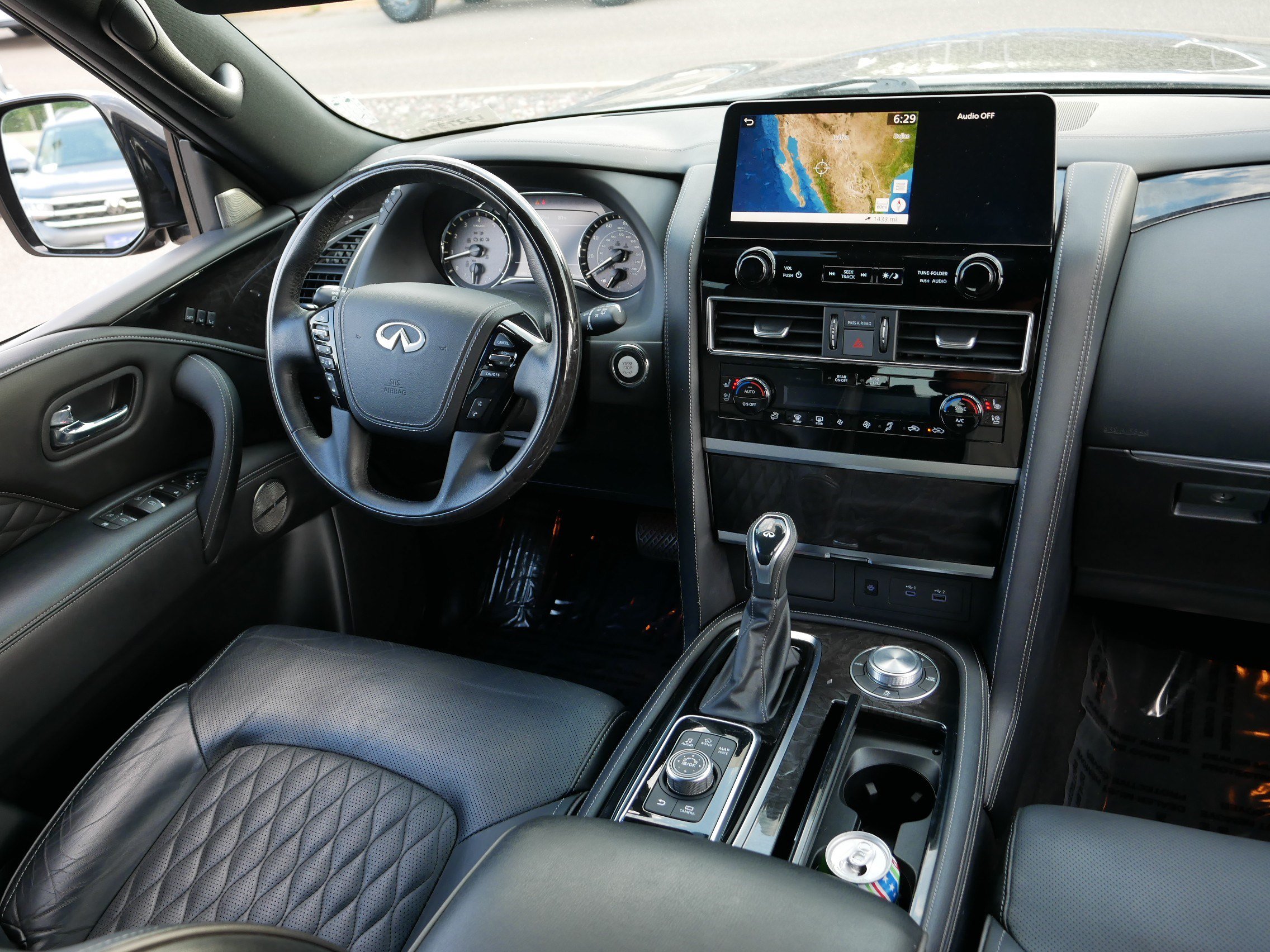 Used 2023 INFINITI QX80 Luxe AWD/4WD image 9