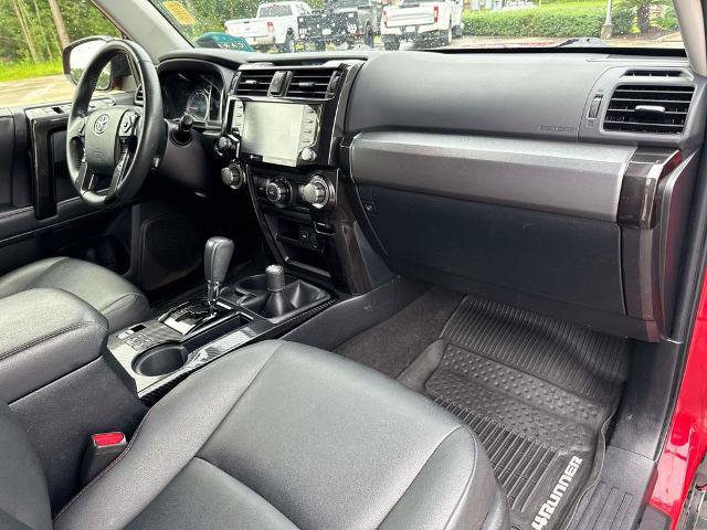 Used 2020 Toyota 4Runner Venture w/ Moonroof Package AWD/4WD image 13