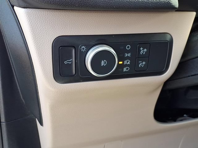 Certified 2020 Ford Escape SEL FWD image 20