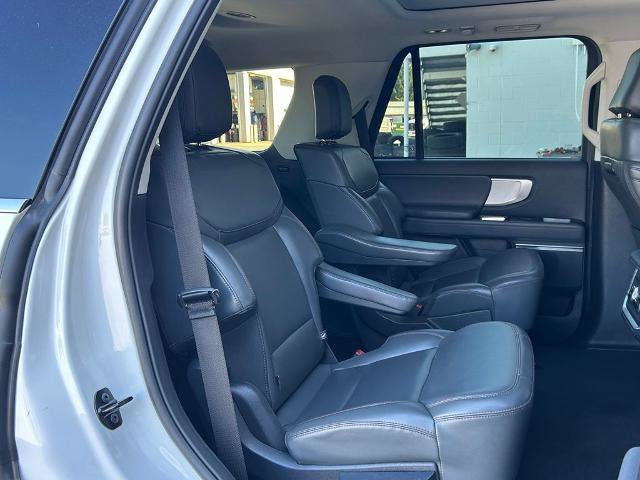Certified 2025 Ford Expedition Active AWD/4WD image 30