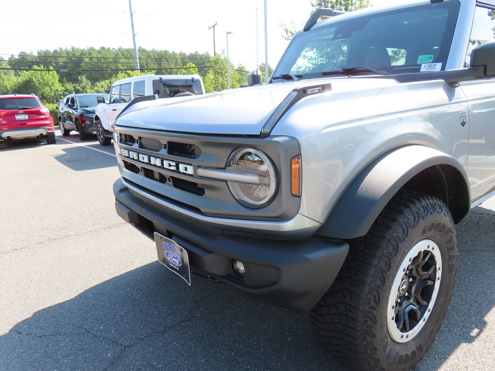 Certified 2024 Ford Bronco Big Bend w/ Sasquatch Package AWD/4WD image 9
