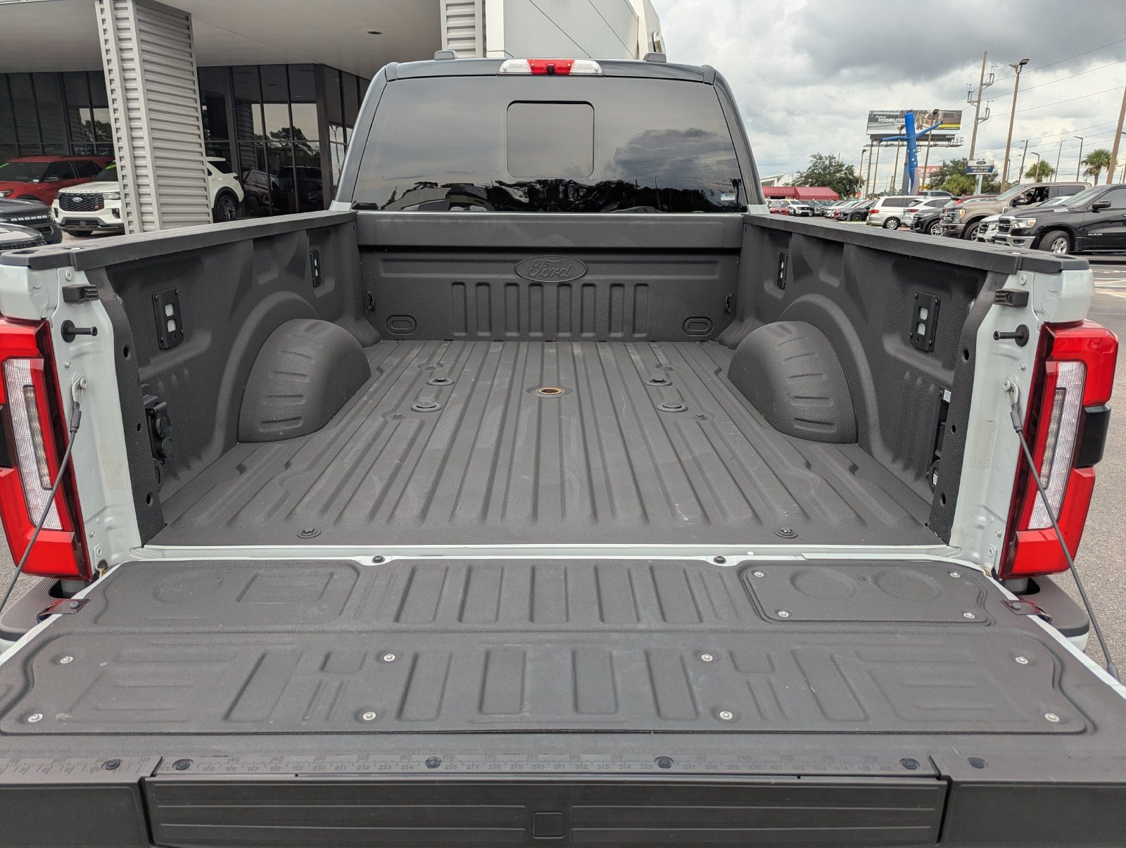 Certified 2026 Ford F250 Platinum w/ Platinum Plus Package AWD/4WD image 15